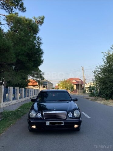 Mercedes E 240 1998, 275,000 km - 2.4 l - Beyləqan