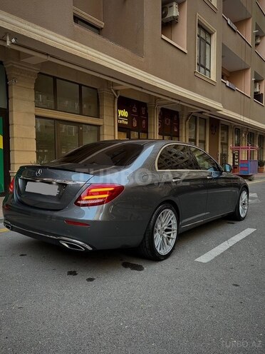 Mercedes E 220 d 2017, 171,200 km - 2.0 l - Bakı