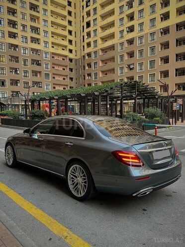 Mercedes E 220 d 2017, 171,200 km - 2.0 l - Bakı