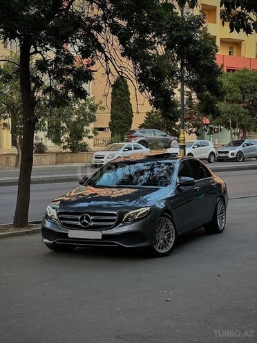 Mercedes E 220 d 2017, 171,200 km - 2.0 l - Bakı