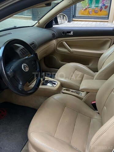 Volkswagen Passat-6