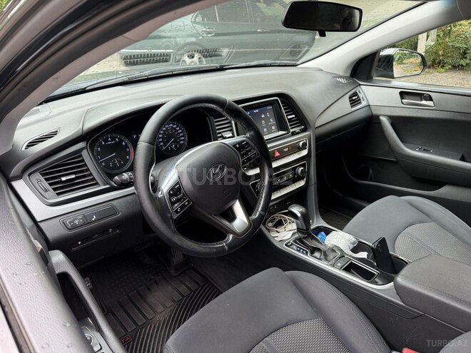 Hyundai Sonata-3