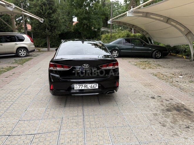 Hyundai Sonata-2