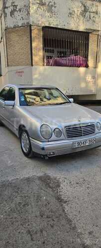 Mercedes E 240 1999, 306,000 km - 2.4 l - Bakı