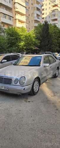 Mercedes E 240 1999, 306,000 km - 2.4 l - Bakı
