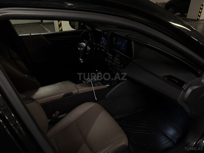 Lexus ES 300h 2022, 87,000 km - 2.5 l - Bakı