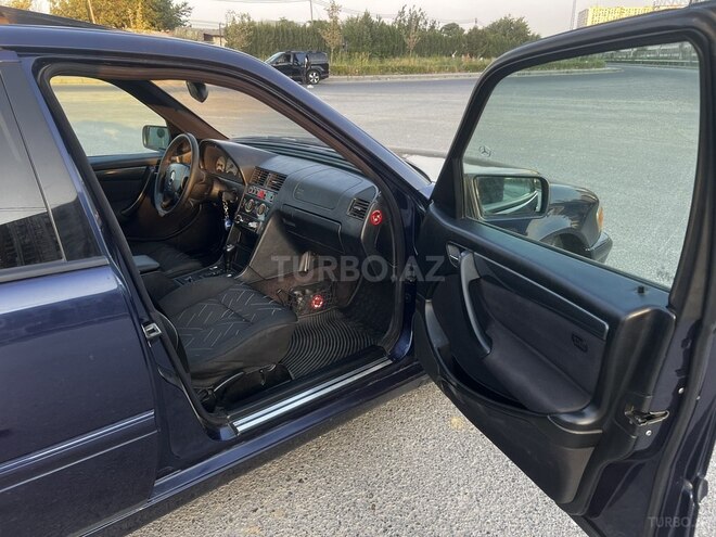 Mercedes C 230-6