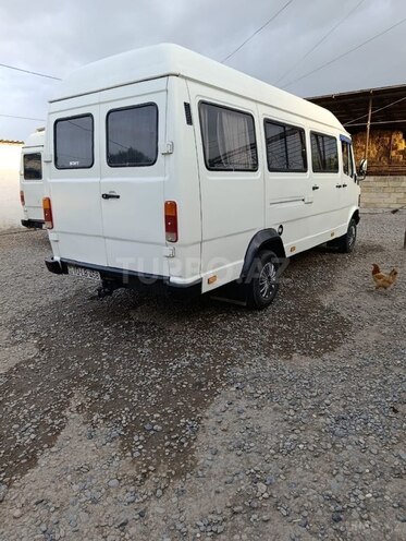Mercedes 410 D 1985, 350,000 km - 2.5 l - Şirvan