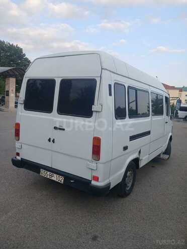 Mercedes 208 D 1993, 324,565 km - 2.5 л - İsmayıllı
