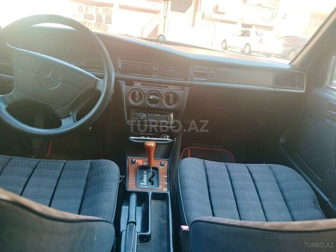 Mercedes 190 1993, 318,500 km - 2.0 l - Xırdalan