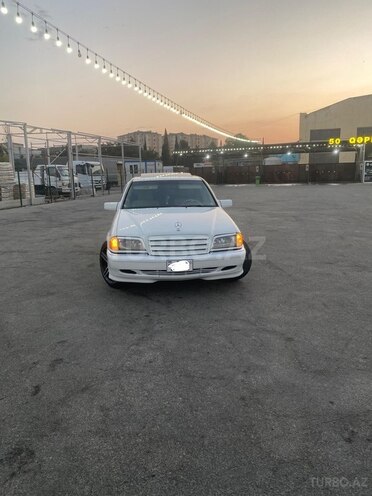 Mercedes C 230-1