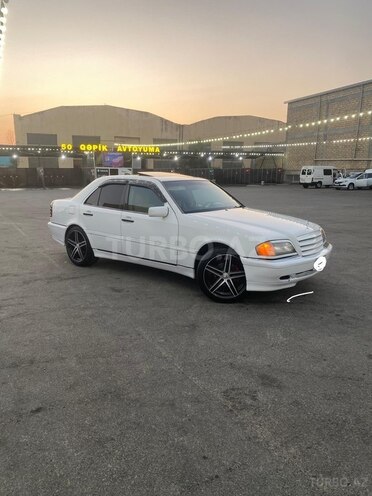 Mercedes C 230-6