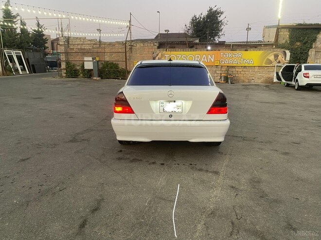 Mercedes C 230-3