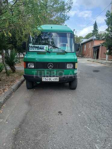 Mercedes 208 D-1