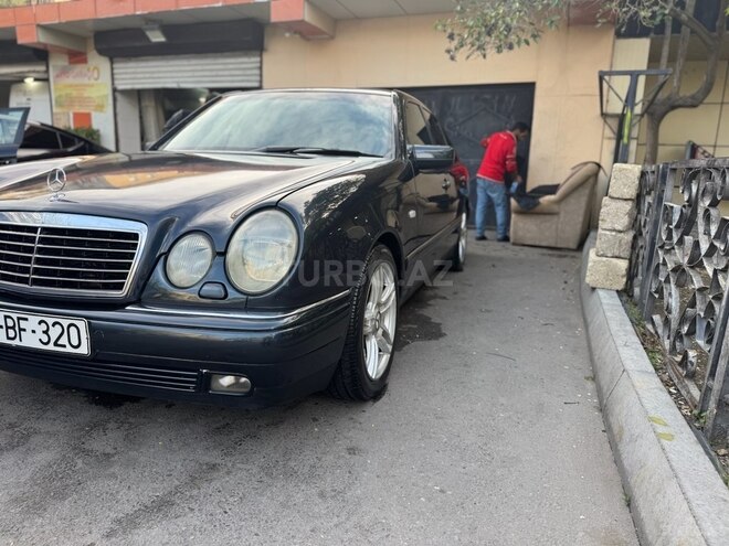 Mercedes E 320-2
