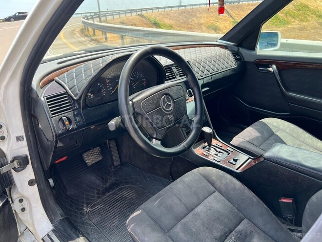 Mercedes C 180-6