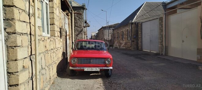 LADA (VAZ) 21011 1975, 665,899 km - 1.3 л - Gəncə