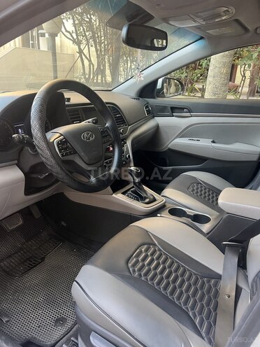Hyundai Elantra 2018, 189,903 km - 2.0 l - Bakı