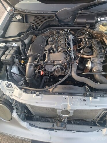 Mercedes E 220 d 2001, 340,000 km - 2.2 л - Kürdəmir