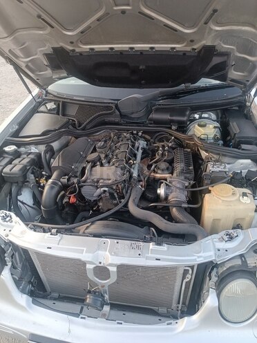 Mercedes E 220 d 2001, 340,000 km - 2.2 л - Kürdəmir