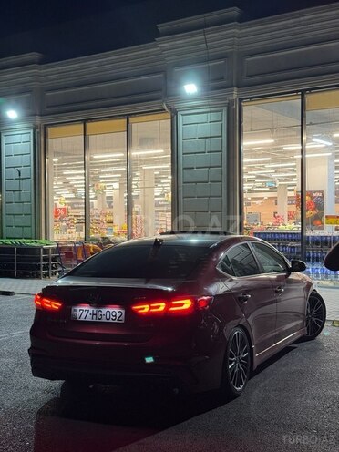 Hyundai Elantra 2016, 120,000 km - 1.6 l - Bakı
