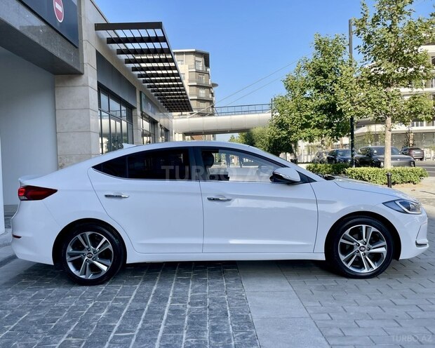 Hyundai Avante 2016, 168,000 km - 1.6 l - Bakı