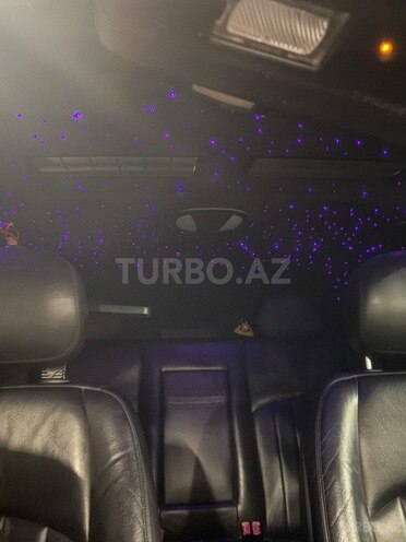 Mercedes E 220-13
