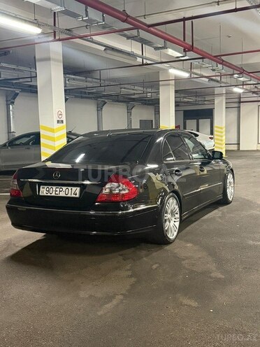 Mercedes E 220-10