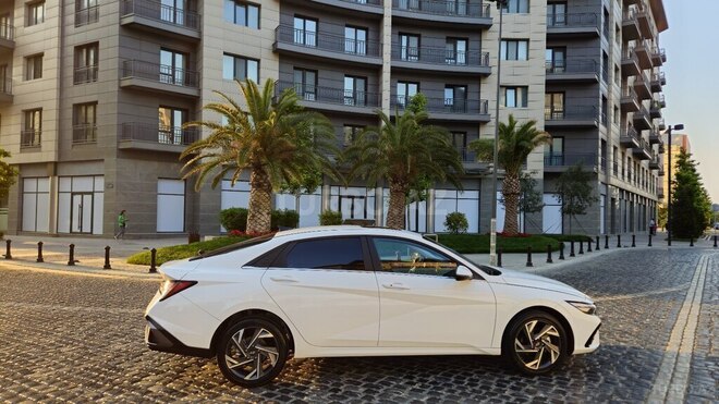 Hyundai Elantra 2024, 25,000 km - 1.6 л - Bakı