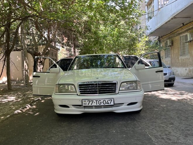 Mercedes C 200 1998, 444,000 km - 2.0 l - Bakı