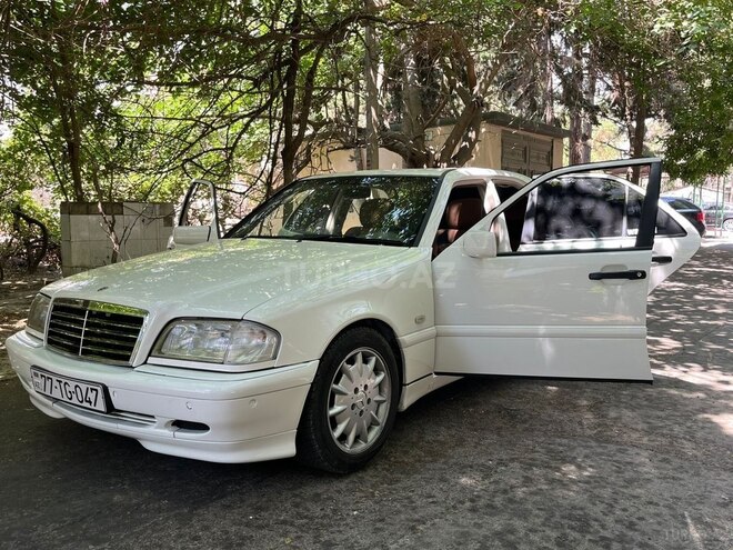 Mercedes C 200 1998, 444,000 km - 2.0 l - Bakı