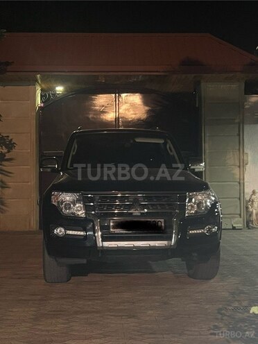 Mitsubishi Pajero 2015, 123,075 km - 3.8 l - Bakı