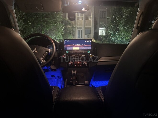 Mitsubishi Pajero 2015, 123,075 km - 3.8 l - Bakı