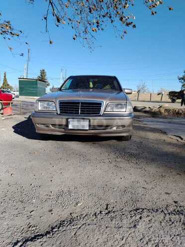 Mercedes C 230-1