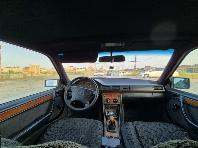 Mercedes E 200 d 1989, 555,000 km - 2.0 l - Bakı