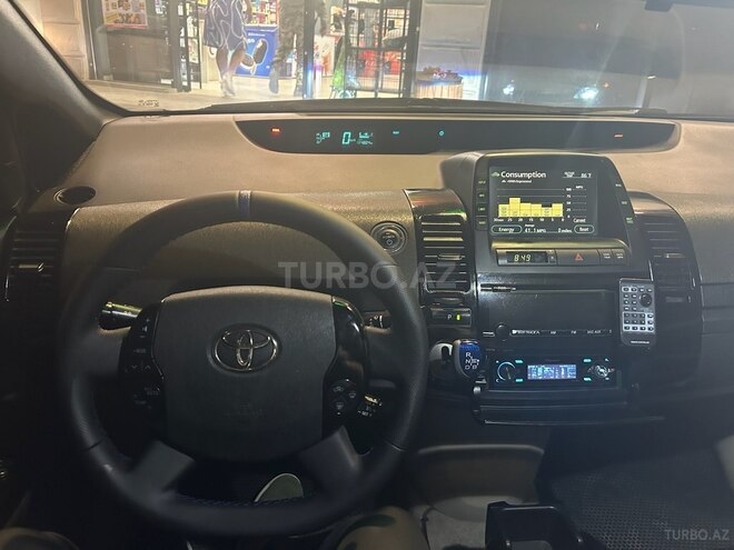 Toyota Prius-15