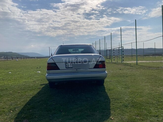 Mercedes E 200 d 1994, 450,000 km - 2.0 l - Siyəzən