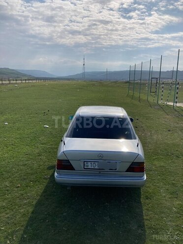 Mercedes E 200 d 1994, 450,000 km - 2.0 l - Siyəzən