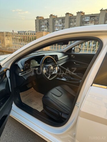 Hyundai Elantra-6