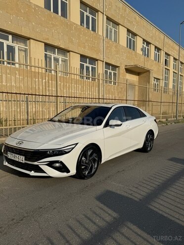Hyundai Elantra-2
