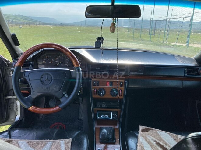 Mercedes E 200 d 1994, 450,000 km - 2.0 l - Siyəzən