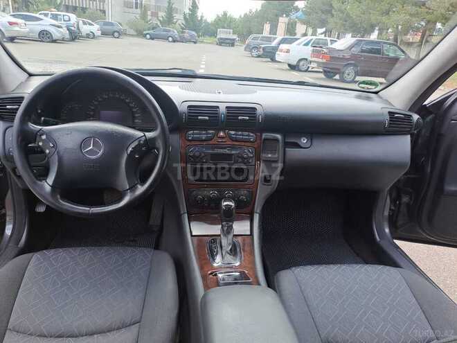 Mercedes C 240-17