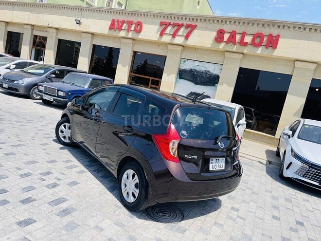 Nissan Note-8