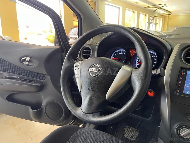 Nissan Note-9