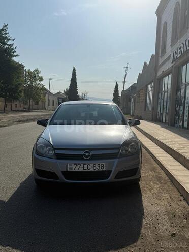 Opel Astra 2004, 196,342 km - 1.4 l - Gəncə