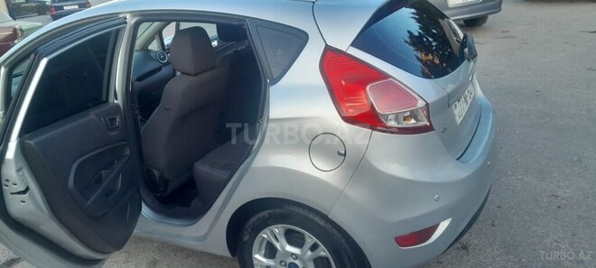 Ford Fiesta 2014, 257,495 km - 1.6 l - Bakı