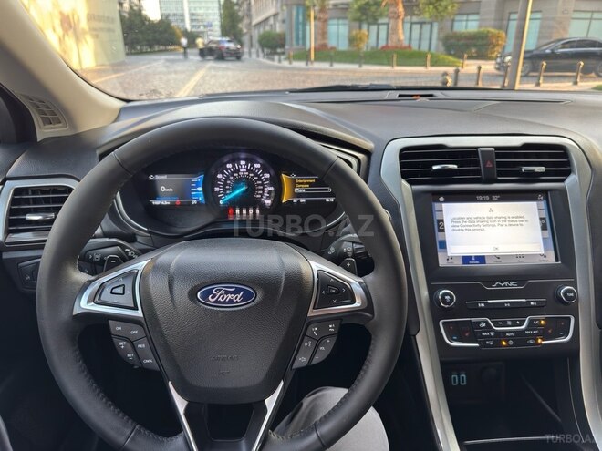 Ford Fusion (North America)-17