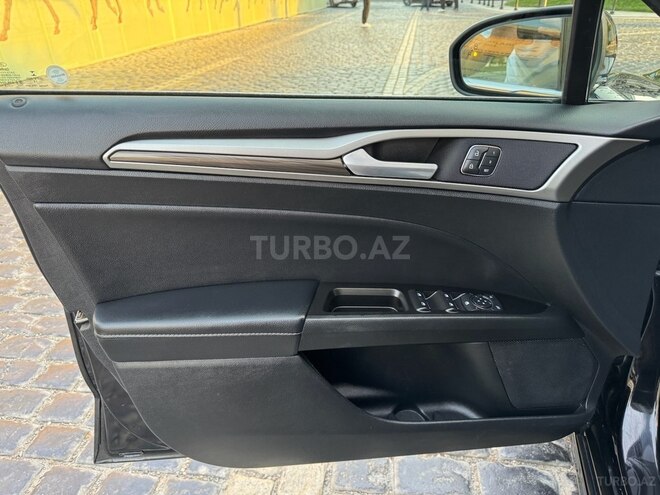 Ford Fusion (North America)-19