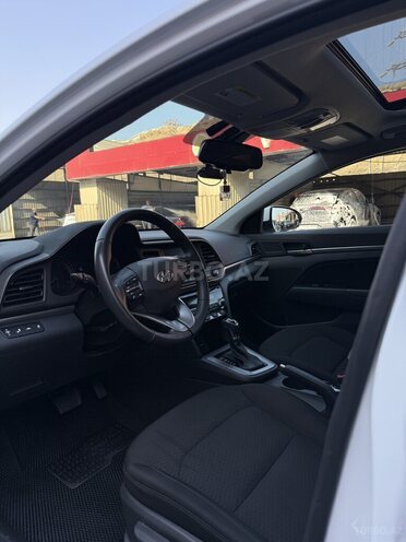 Hyundai Elantra 2019, 125,529 km - 2.0 л - Bakı