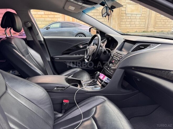 Hyundai Grandeur-10